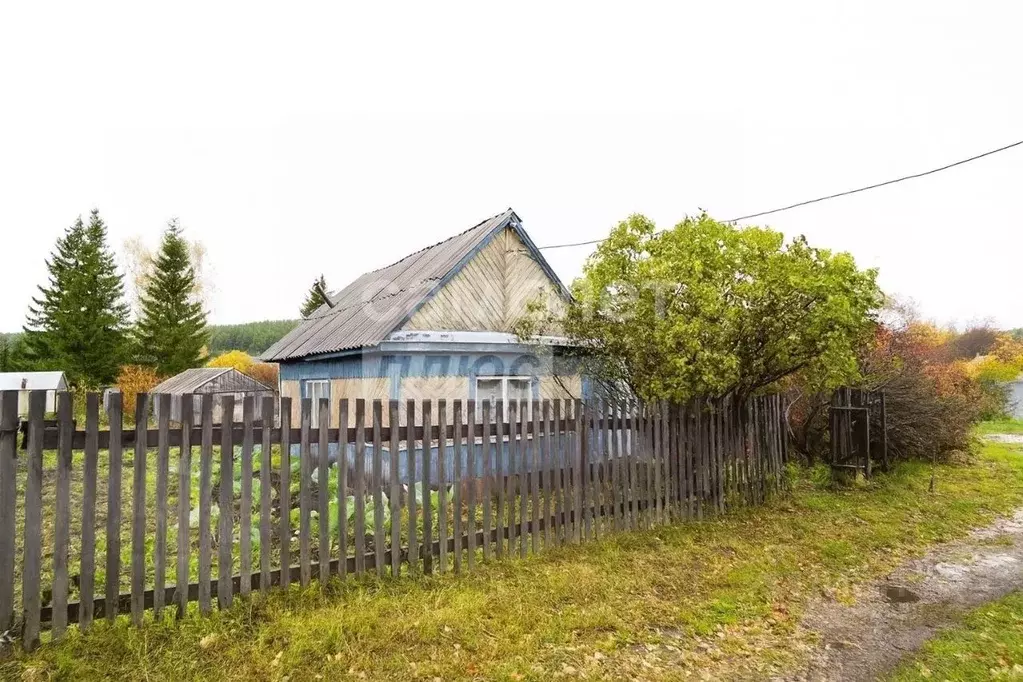 Дом в Челябинская область, Верхний Уфалей ул. Ленина (35 м) - Фото 1
