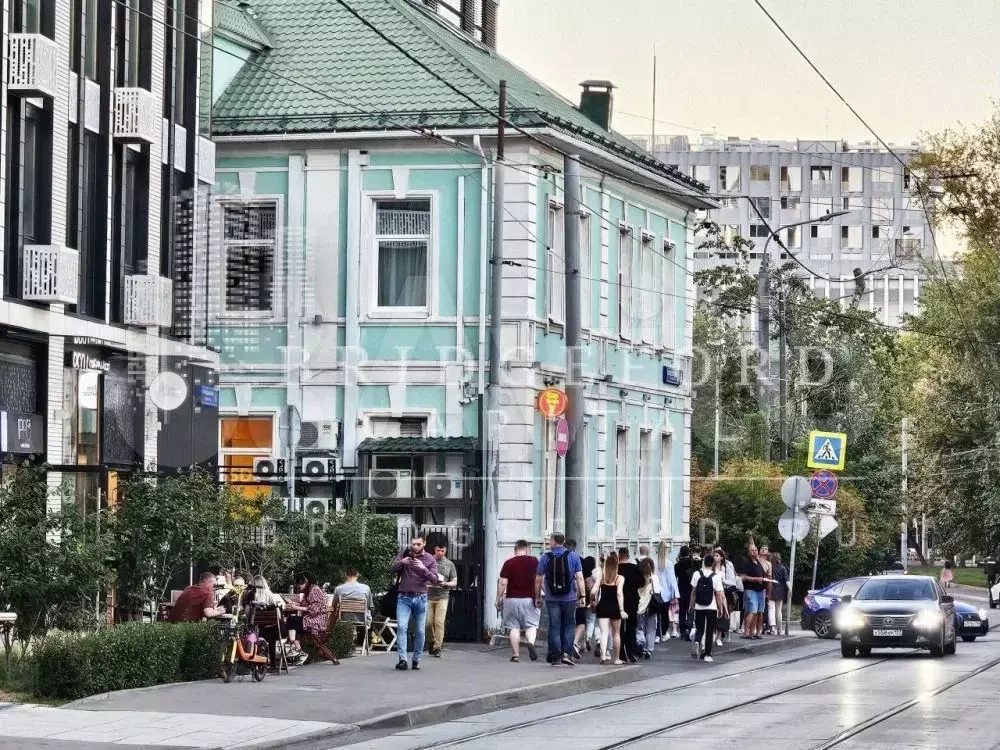 Продам торговое помещение, 69.9 м - Фото 1