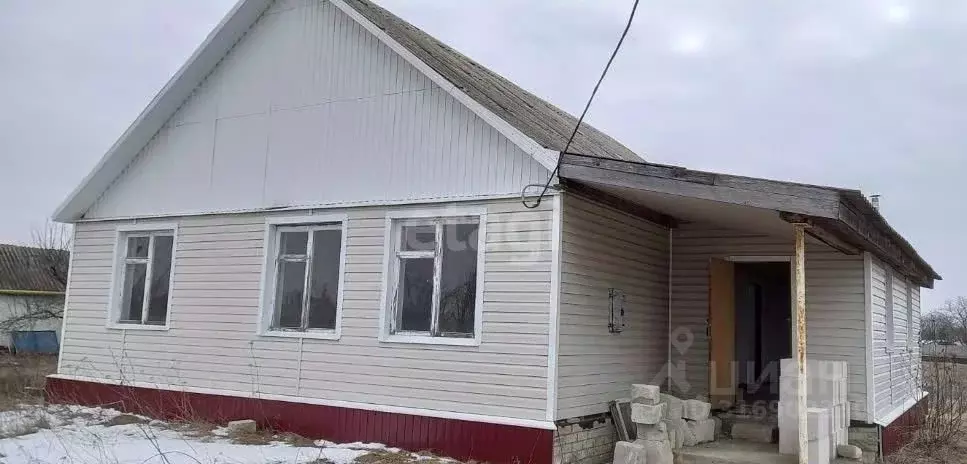 Дом в Белгородская область, Вейделевский район, с. Николаевка ул. ... - Фото 1