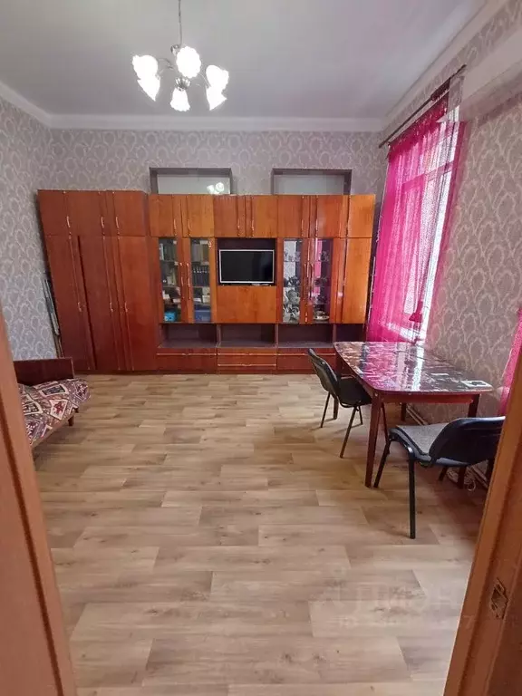 1-к кв. Крым, Симферополь ул. Екатерининская, 10 (40.0 м) - Фото 1