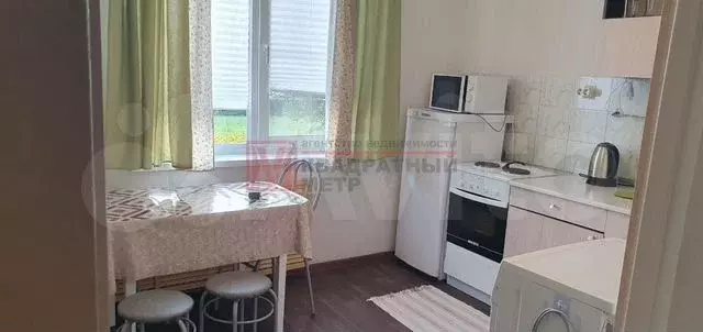 1-к. квартира, 38 м, 1/10 эт. - Фото 0
