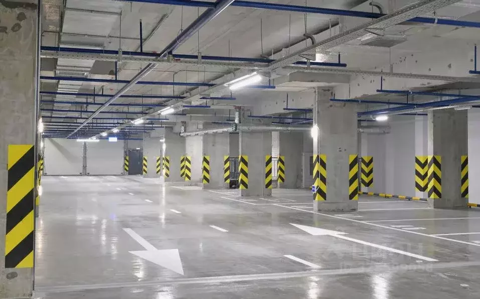 Гараж в Свердловская область, Екатеринбург ул. Азина, 31 (19 м) - Фото 1