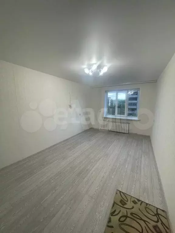 Комната 17 м в 1-к., 6/9 эт. - Фото 0