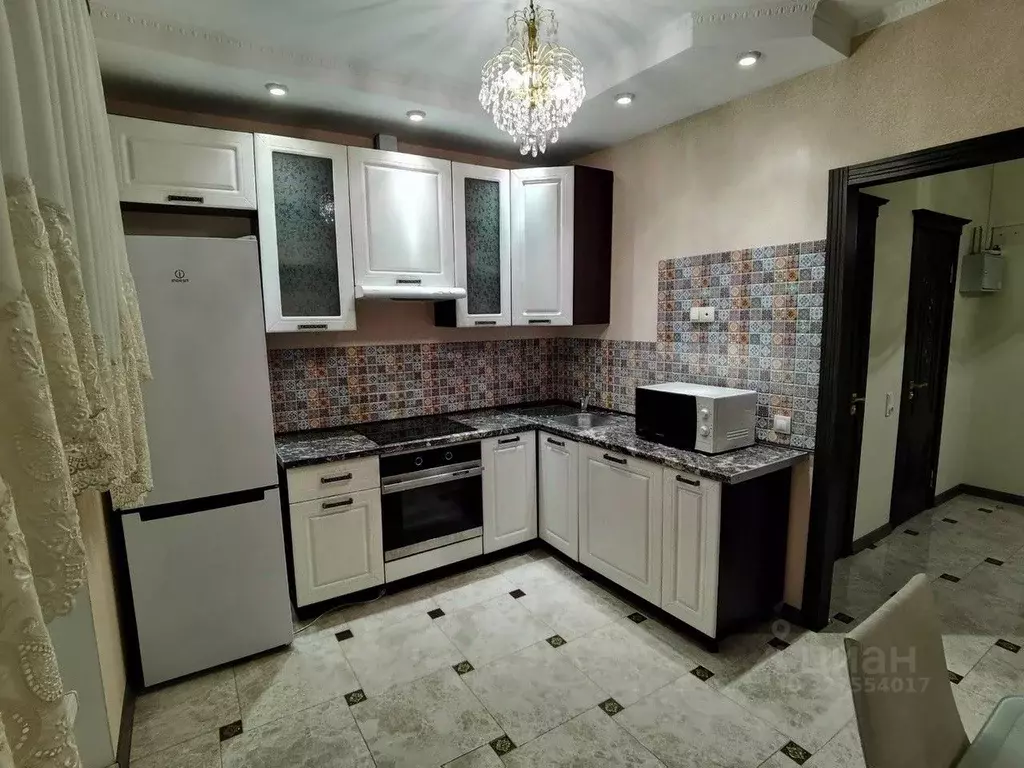 2-к кв. Санкт-Петербург Кременчугская ул., 17к2 (66.0 м) - Фото 1