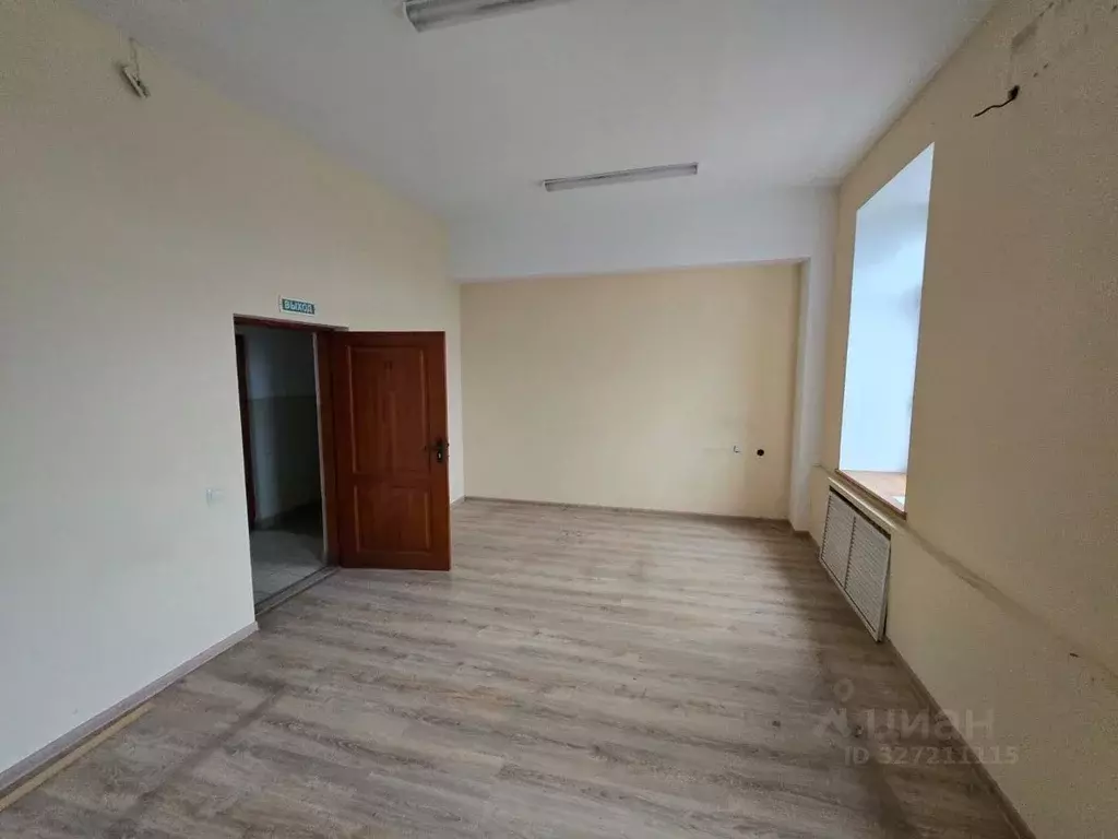 Помещение свободного назначения в Свердловская область, Сысерть ул. ... - Фото 2