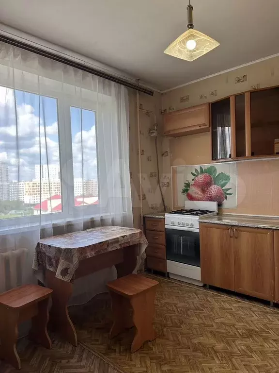 1-к. квартира, 38 м, 8/10 эт. - Фото 0