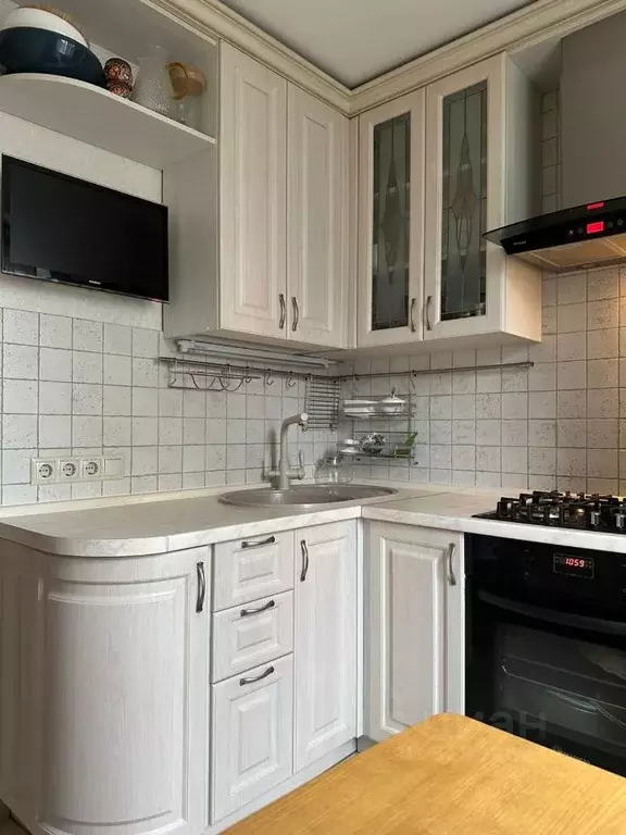 2-к кв. Москва ул. Островитянова, 30К2 (44.7 м) - Фото 0