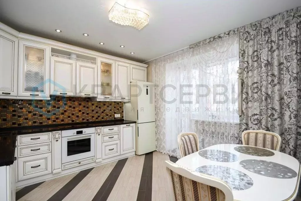 4-к кв. Омская область, Омск ул. Сулеймана Стальского, 8/1 (109.2 м) - Фото 0