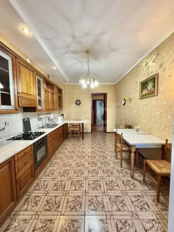 4-к кв. Татарстан, Казань ул. Калинина, 10 (158.0 м) - Фото 1