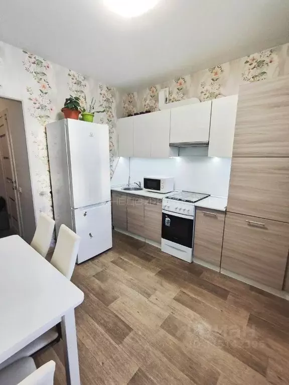 1-к кв. Кировская область, Киров ул. Краснополянская, 4 (30.8 м) - Фото 2