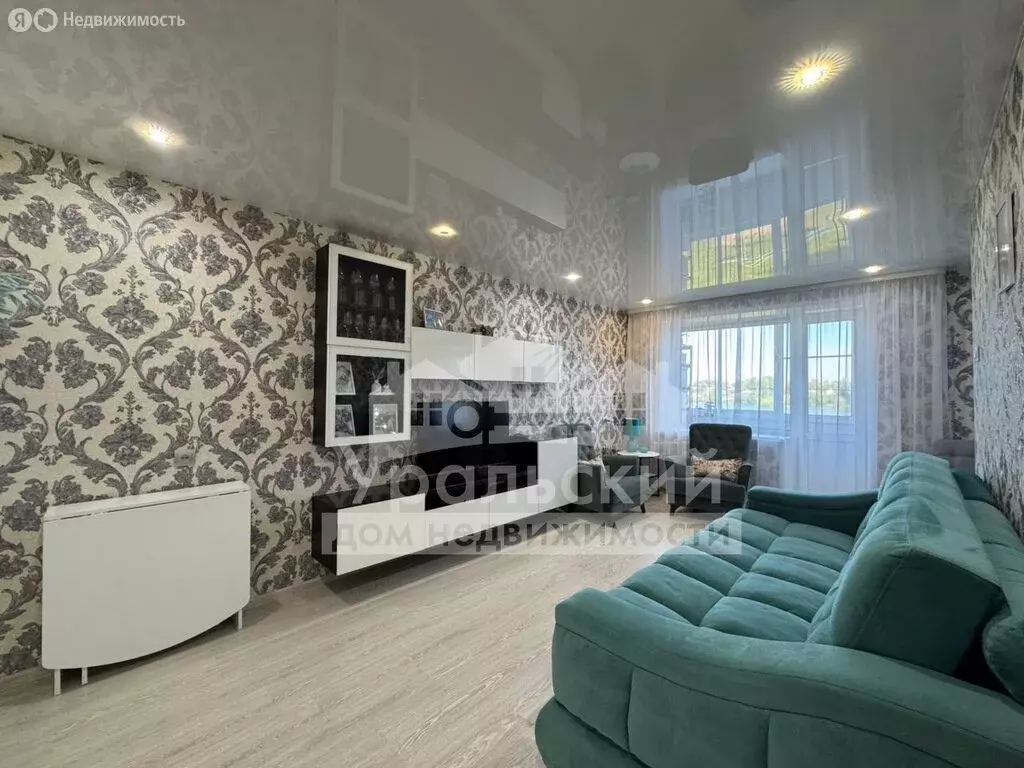 2-комнатная квартира: Алапаевск, улица 19-го Партсъезда, 14 (45.4 м) - Фото 0