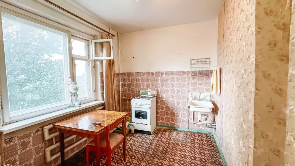 1-к кв. Саратовская область, Саратов ул. Имени П.Ф. Батавина, 6 (37.0 ... - Фото 0