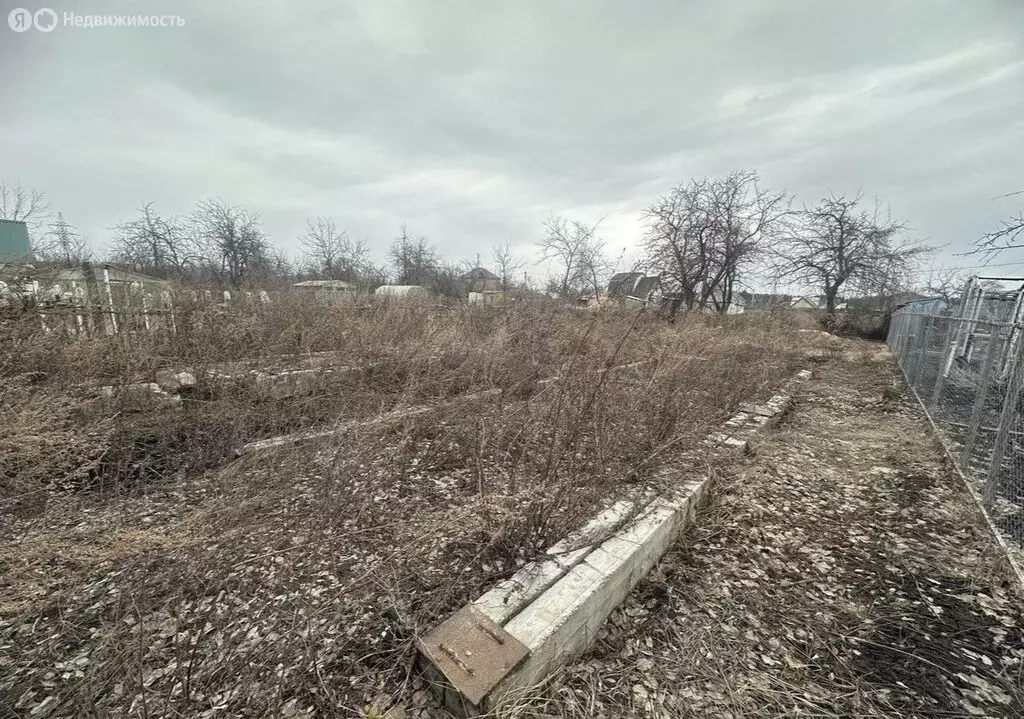 Участок в Ульяновск, СНТ Средняя Радуга, Центральная улица, 216 (4 м) - Фото 1
