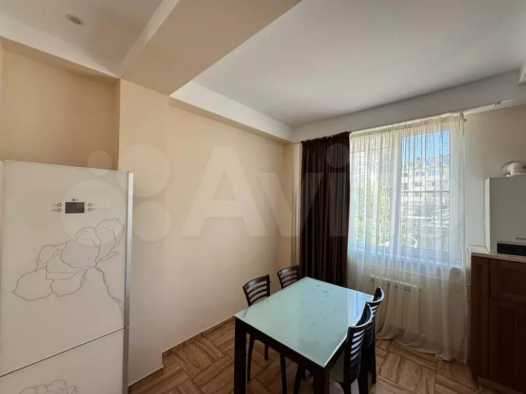 2-к. квартира, 81 м, 2/3 эт. - Фото 1