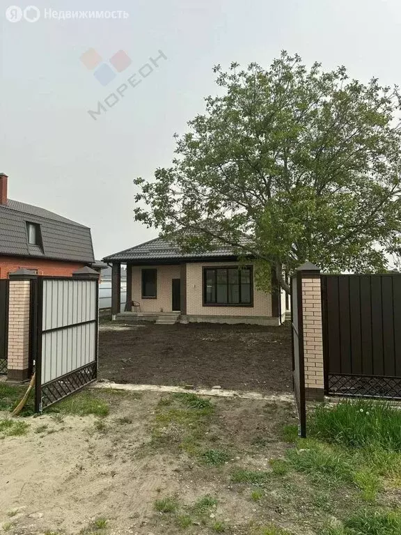 Дом в станица Новотитаровская, улица Коммунаров, 207 (102 м) - Фото 0