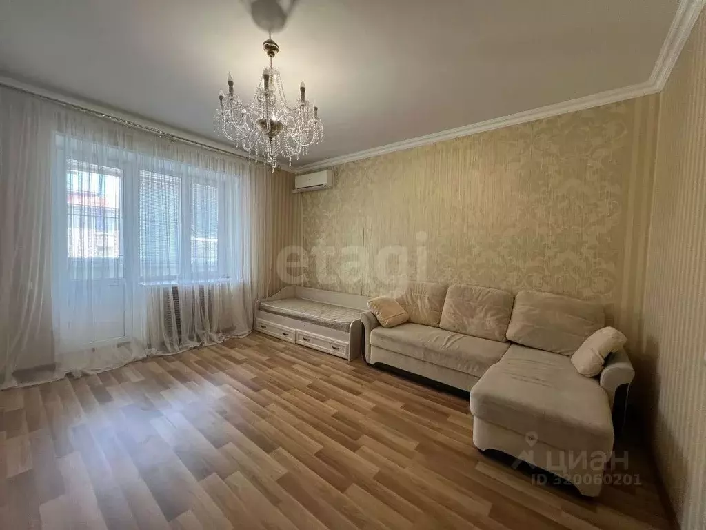 2-к кв. Карачаево-Черкесия, Черкесск Пушкинская ул., 117 (70.0 м) - Фото 1