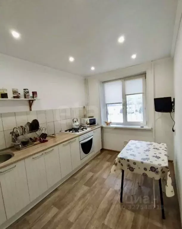 3-к кв. Оренбургская область, Оренбург Липовая ул., 5/2 (66.0 м) - Фото 1