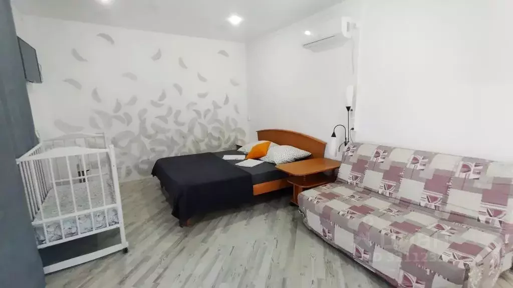 Дом в Краснодарский край, Ейск ул. Калинина, 243 (50 м) - Фото 0