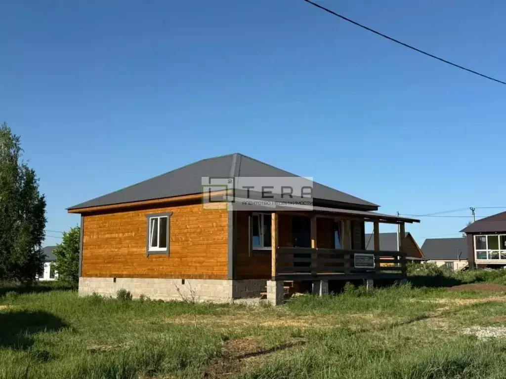 Дом в Башкортостан, Иглинский сельсовет, с. Иглино ул. Вакульского, 40 ... - Фото 1