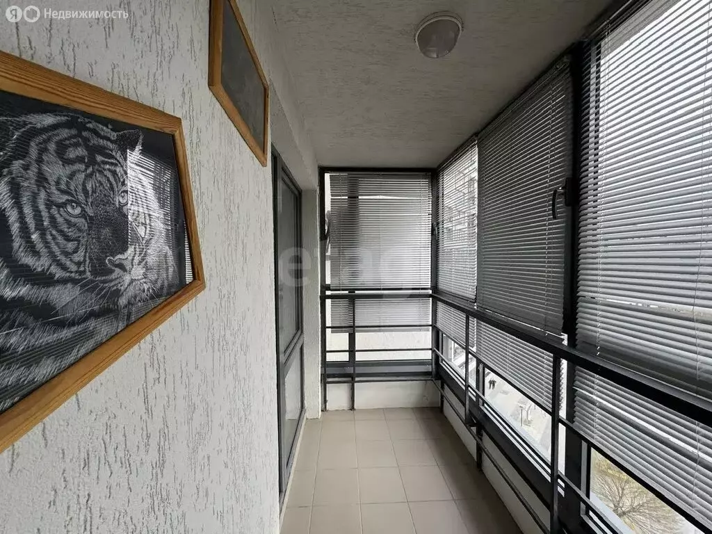 Квартира-студия: Тюмень, улица Ю.-Р.Г. Эрвье, 30к4 (30.5 м) - Фото 1