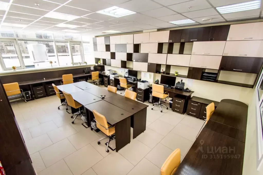 Офис в Свердловская область, Екатеринбург ул. Мамина-Сибиряка, 101 (81 ... - Фото 2