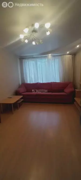 3-комнатная квартира: Санкт-Петербург, Ситцевая улица, 5к2 (67.3 м) - Фото 1