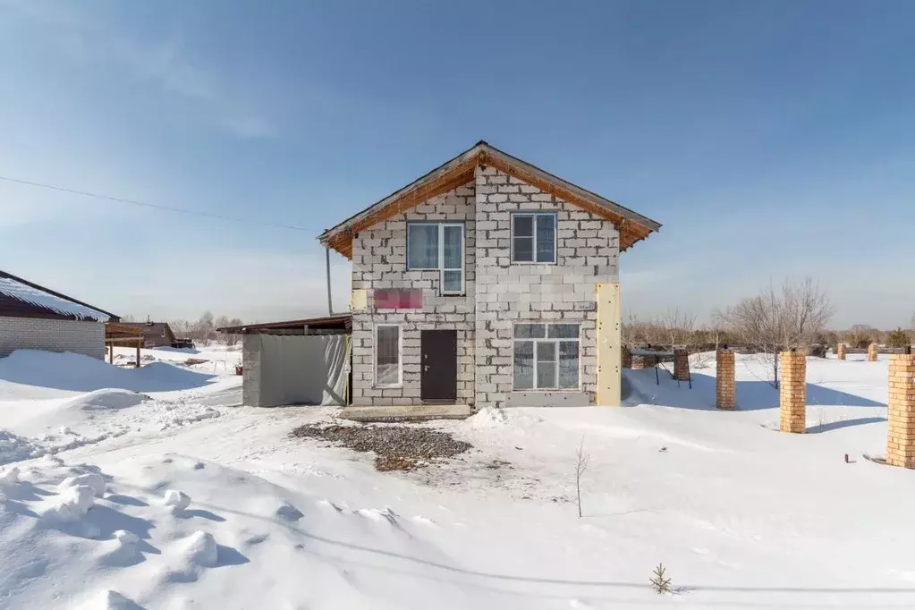 Дом в Алтайский край, Барнаул городской округ, пос. Центральный ул. ... - Фото 1