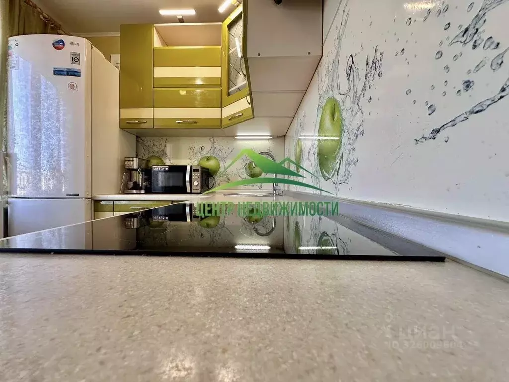 3-к кв. Магаданская область, Магадан Пролетарская ул., 61к1 (84.2 м) - Фото 1