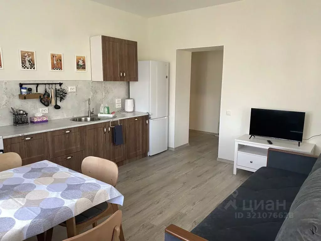 2-к кв. Карелия, Сортавала Первомайская ул., 24 (62.0 м) - Фото 1
