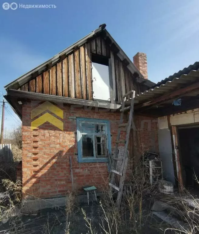 Дом в Омская область, Азовский немецкий район, деревня Гауф (32 м) - Фото 1