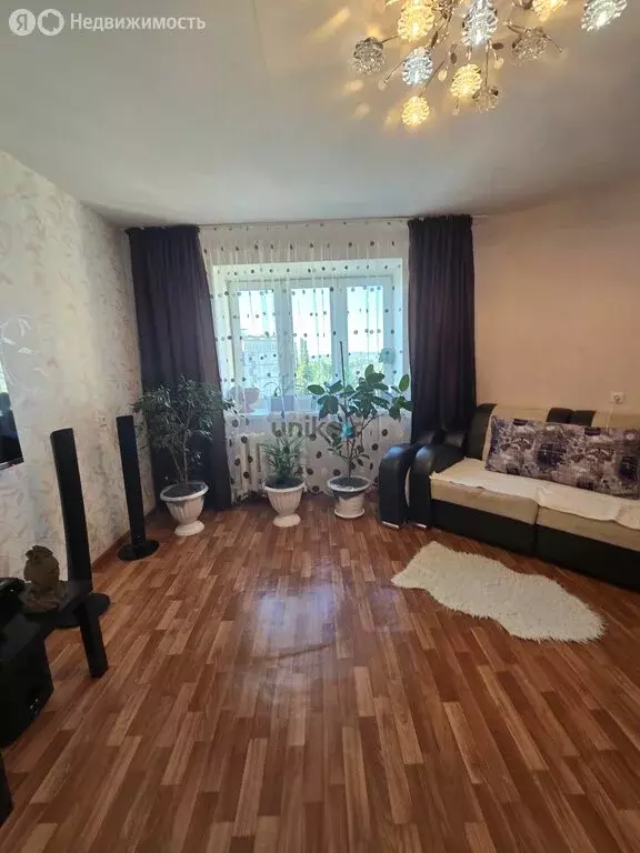 3-комнатная квартира: Туймазы, улица Комарова, 32 (82 м) - Фото 0