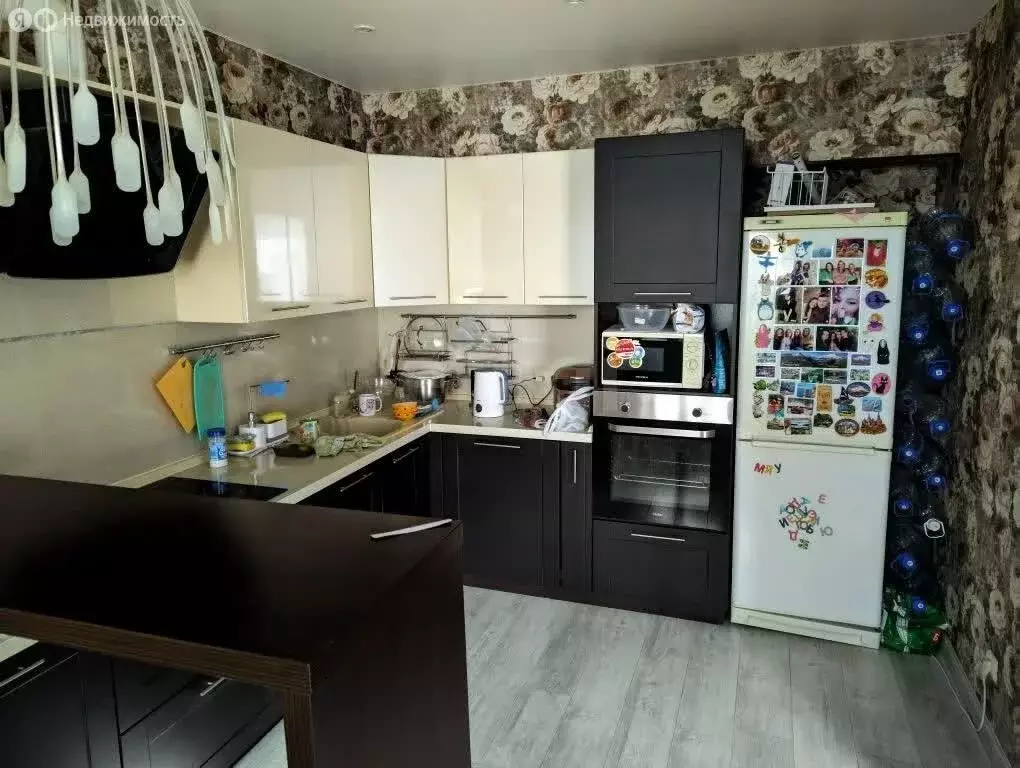 2-комнатная квартира: Тюмень, улица Мельникайте, 55 (50.3 м) - Фото 2