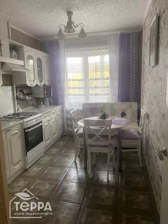 3-к. квартира, 65 м, 4/9 эт. - Фото 1