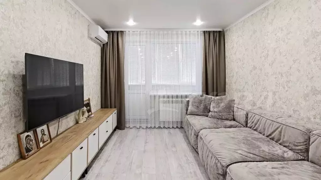 2-к кв. Тюменская область, Тюмень Заречный проезд, 31 (50.5 м) - Фото 1