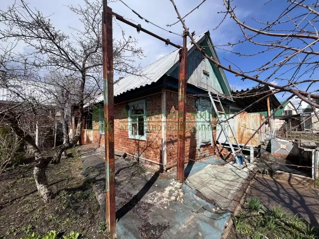 Дом в Саратовская область, Энгельсский район, Красноярское ... - Фото 2