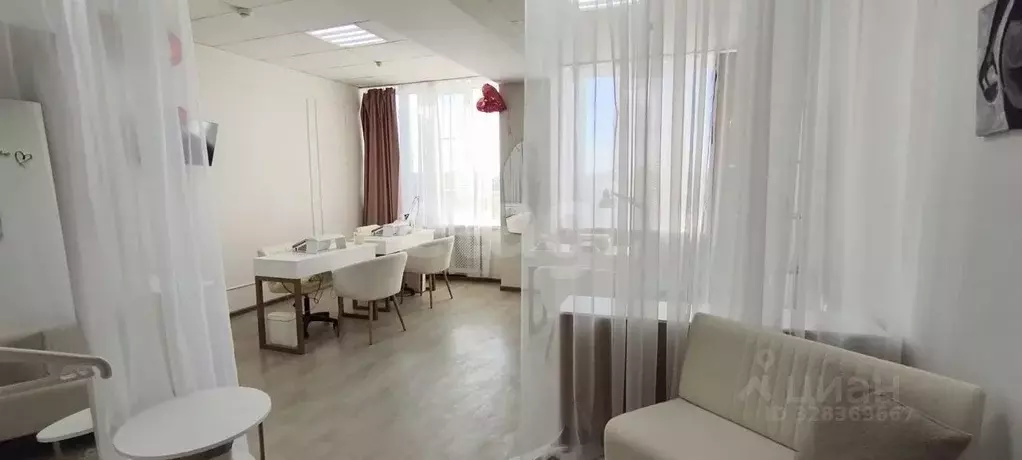 Офис в Псковская область, Псков Октябрьский просп., 56 (36 м) - Фото 1