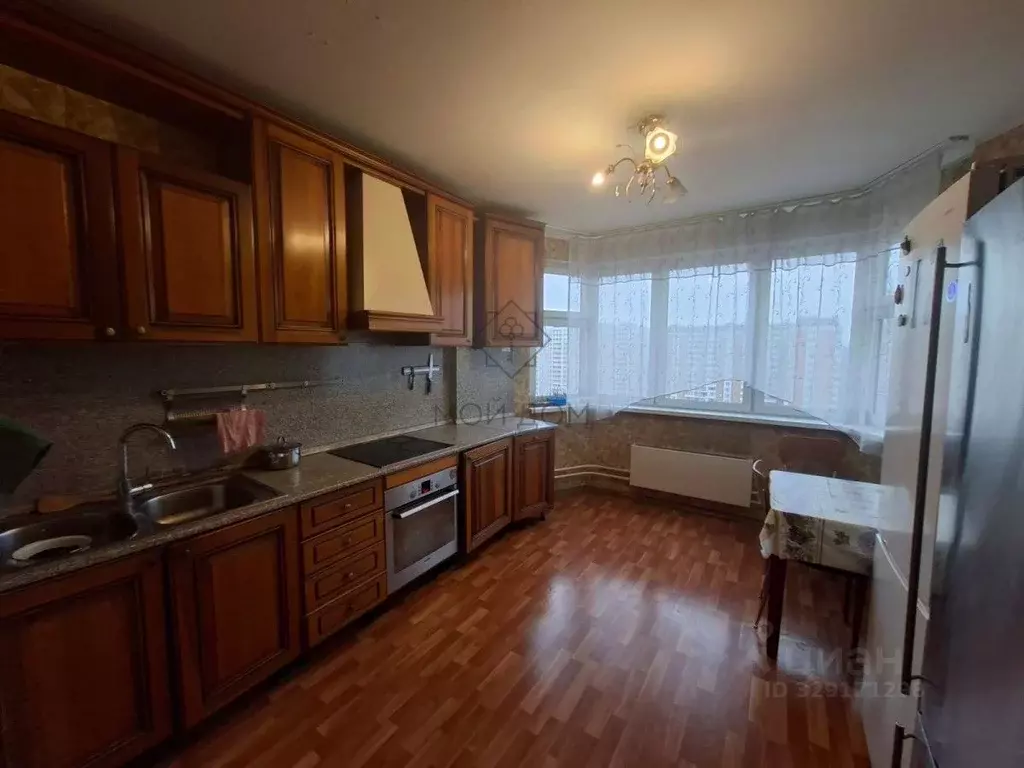 Комната Москва просп. Защитников Москвы, 1 (18.0 м) - Фото 1