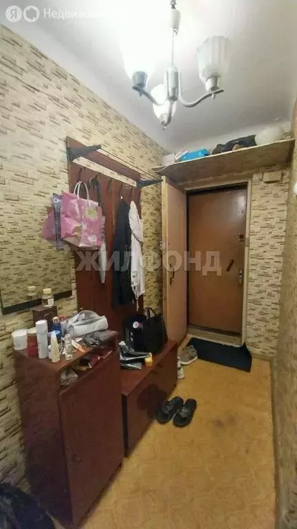 1-комнатная квартира: Верхняя Салда, улица Карла Маркса, 7 (29.8 м) - Фото 1