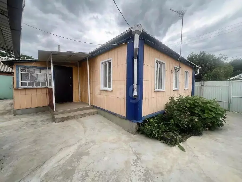 Дом в Белгородская область, Губкинский городской округ, с. Скородное ... - Фото 1