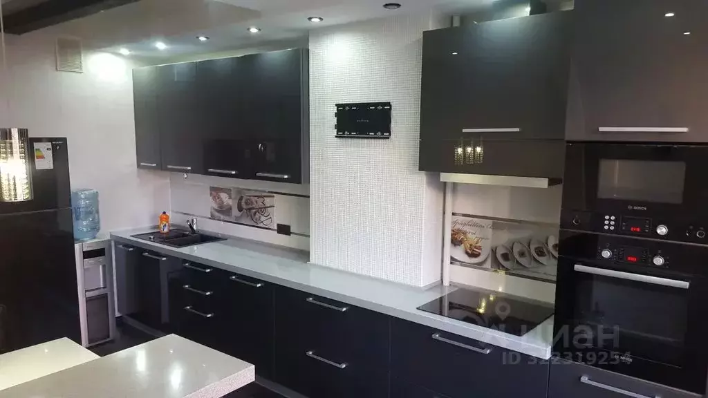 2-к кв. Северная Осетия, Владикавказ ул. Гастелло, 65 (80.0 м) - Фото 2