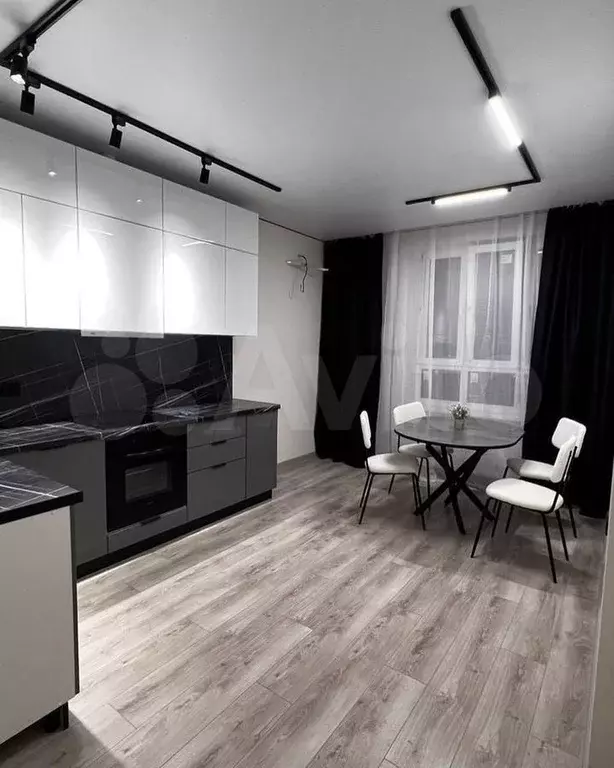 2-к. квартира, 81 м, 5/12 эт. - Фото 1