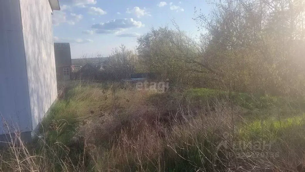 Участок в Белгородская область, Валуйки 1 Мая ул., 77/1 (3.01 сот.) - Фото 1