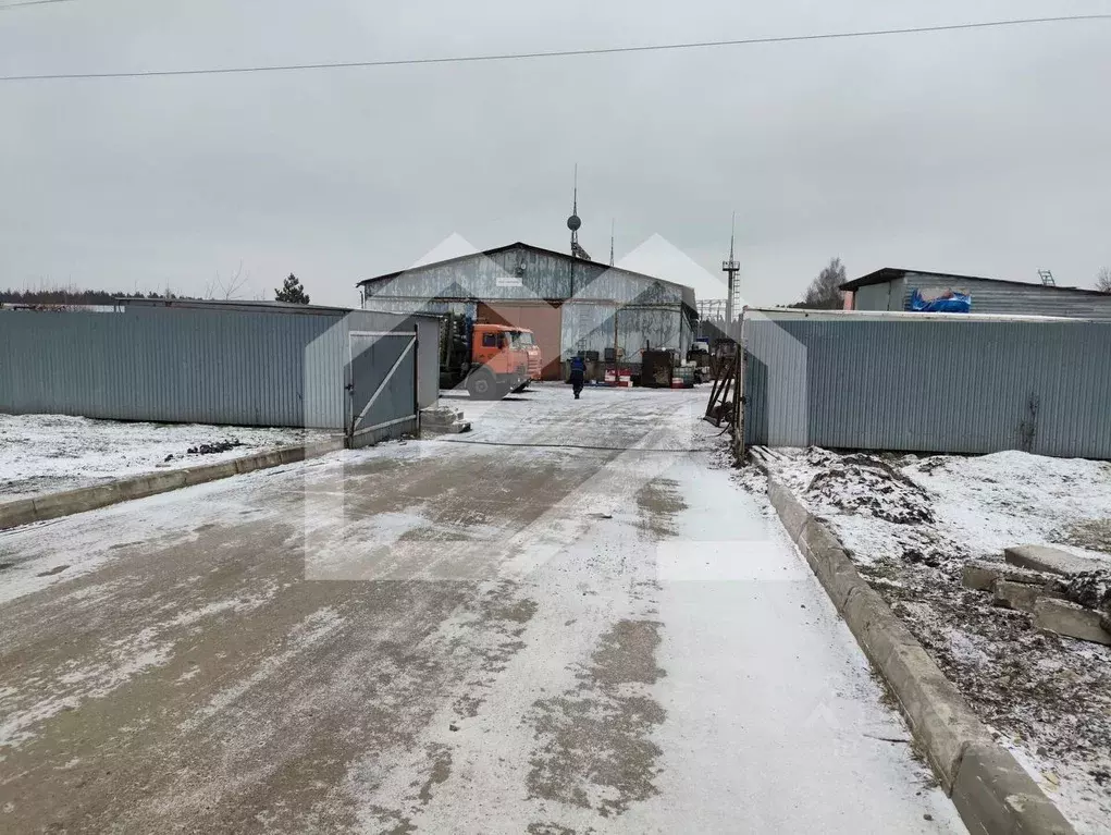 Склад в Московская область, Одинцовский городской округ, д. Малые ... - Фото 1