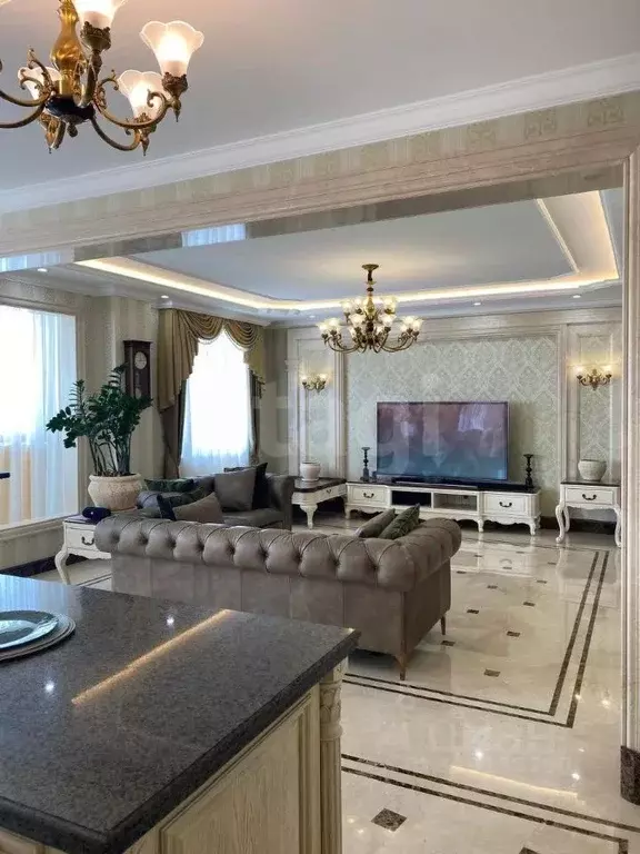 3-к кв. Приморский край, Владивосток ул. Кирова, 25Е (166.4 м) - Фото 1
