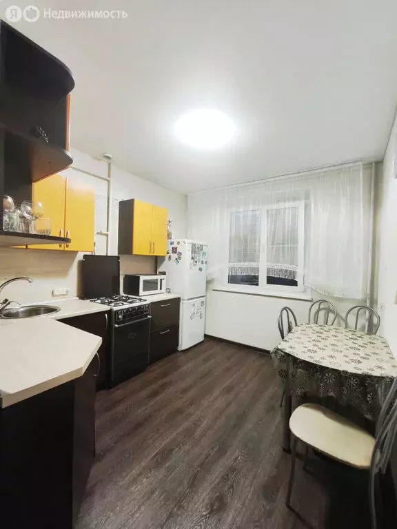 2-комнатная квартира: Чебаркуль, улица Карпенко, 4А (50.5 м) - Фото 0