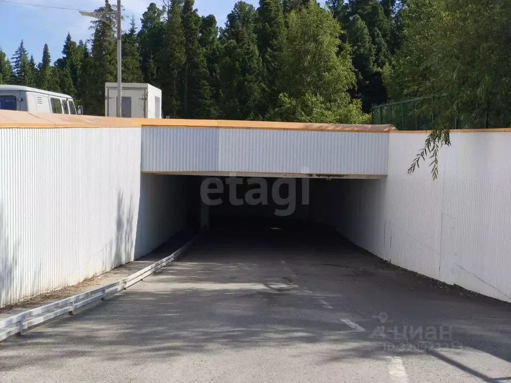 Гараж в Ханты-Мансийский АО, Ханты-Мансийск ул. Гагарина, 35 (16 м) - Фото 2