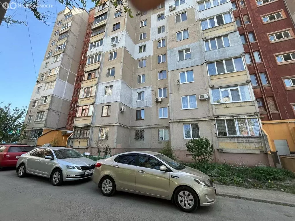 3-комнатная квартира: Симферополь, Балаклавская улица, 69 (69.4 м) - Фото 0