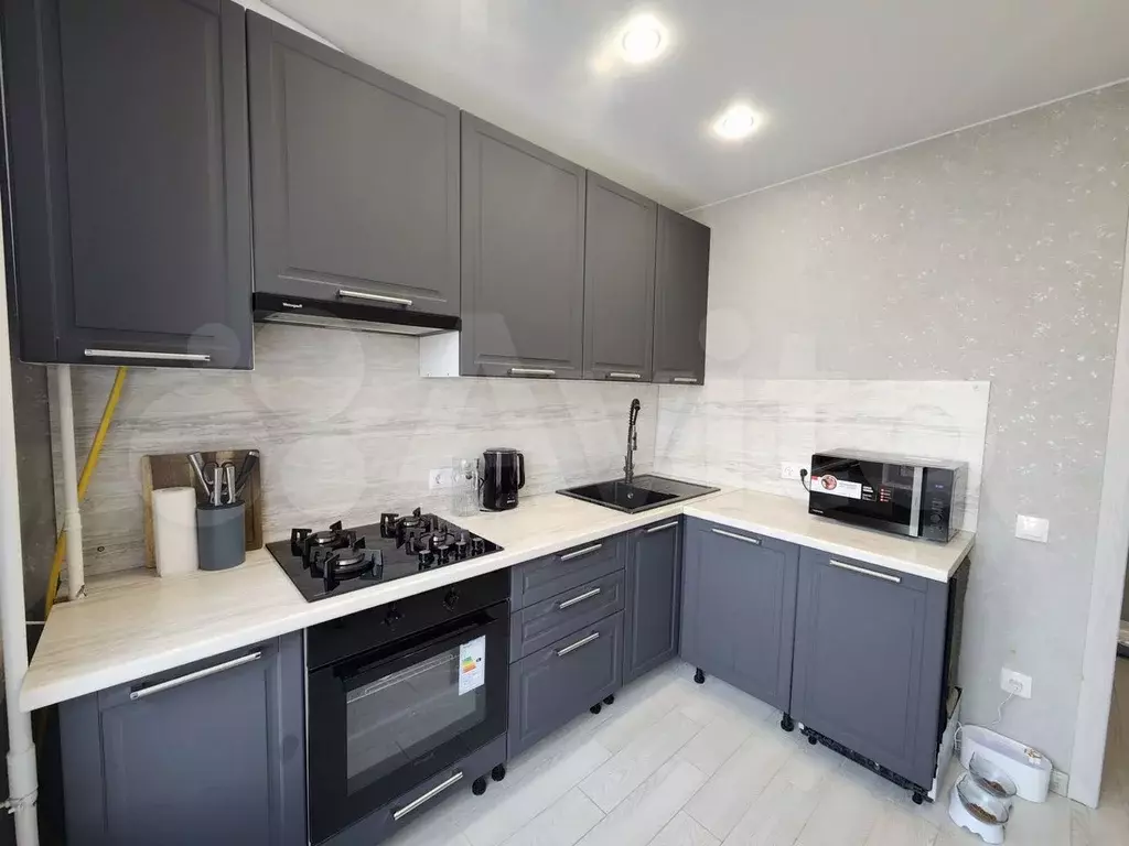 1-к. квартира, 31 м, 9/9 эт. - Фото 0