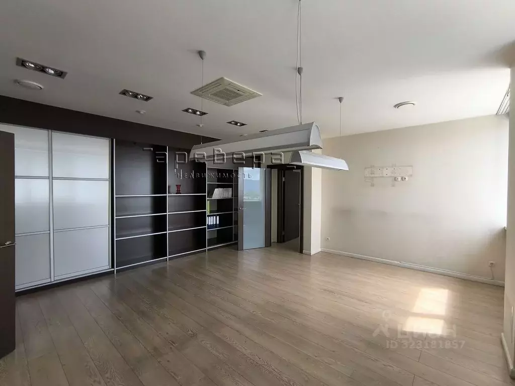 Офис в Красноярский край, Красноярск Взлетная ул., 59 (65 м) - Фото 2