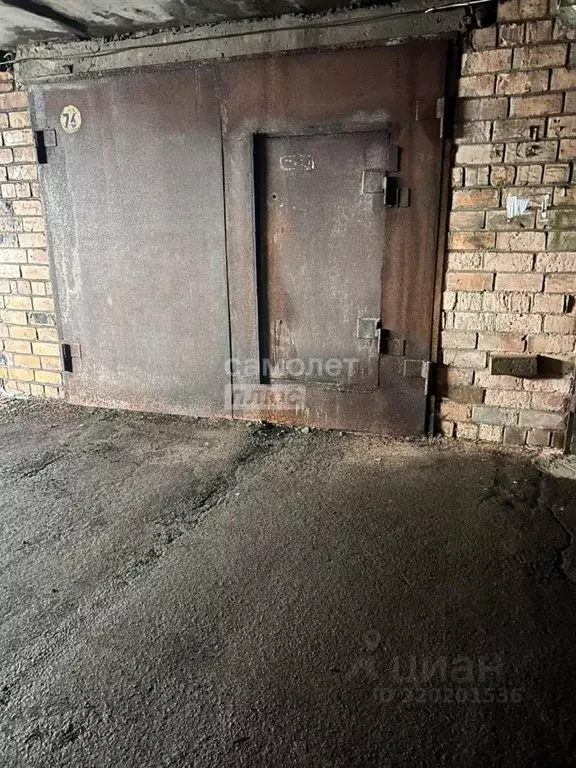 Гараж в Приморский край, Владивосток ул. Толстого, 52 (37 м) - Фото 0